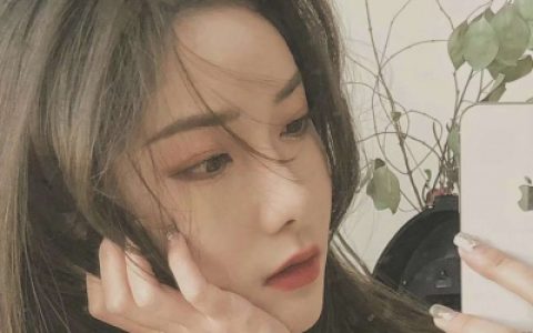 复古女生头像文艺气质(好看的港风女生头像)