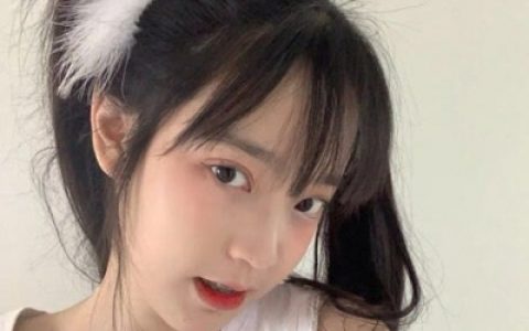 爱与不爱都比不上相爱(简单干净好看的女生头像)