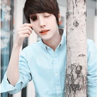 伤感忧郁抖阴男生头像_为情为你迷茫了多少个日日夜夜
