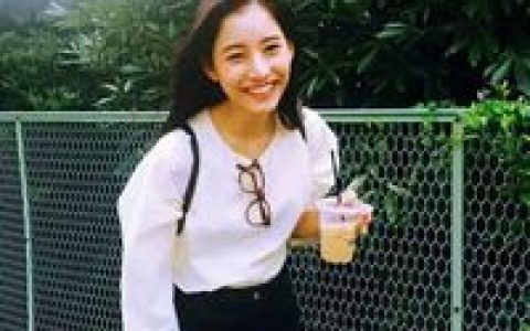 愿多年以后你还笑靥如花(闺蜜头像一人一张唯美小清新款)