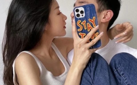 即使再忙也不要冷落了你最爱的人(真人超级浪漫的双人情侣头像一对)