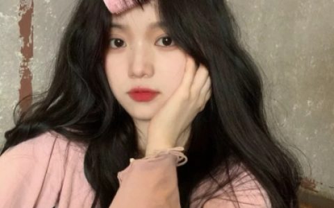 这世间总是让更懂事的人承受更多(温柔又很好看的美女小姐姐头像大全)
