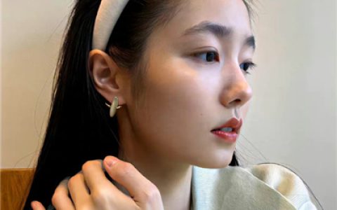 来丰富一下好看的抖阴女头(第一眼就爱上的女头)