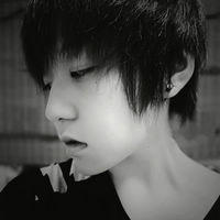 男生黑白风格拉风头像_读出我内心想对我们感情的寄语