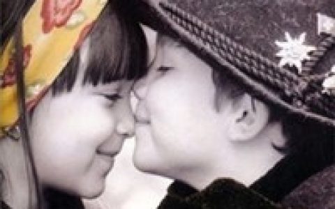 他是一场经久不散的梦(欧美小孩可爱小清新情侣头像)