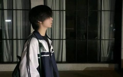 很好看的高级男头合集(帅到炸裂的氛围感男生好看头像)