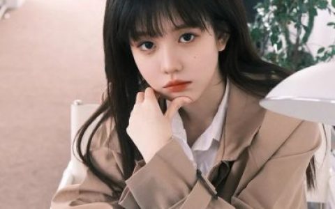 这个季节走散我们必定会在下个路口相逢(干净温柔的女生头像真人超可爱)
