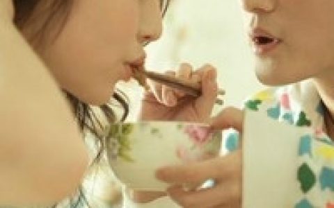 期待只会迎来无穷的失望(亲密情侣头像一男一女)