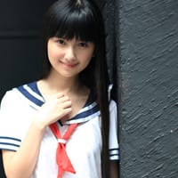 我们曾经是那么的相爱(调皮可爱的抖阴女生头像)