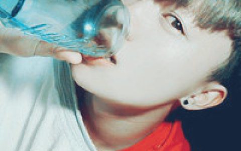 最新阿宝色抖阴情侣头像大全(阿宝色头像情侣)