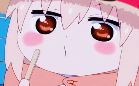 可爱的、吃零食的动漫女生头像